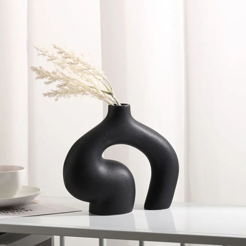 Abstract Hollow Ceramic Vase Decoration Accessories Office Desktop Room Decor Flower Vase for Decor