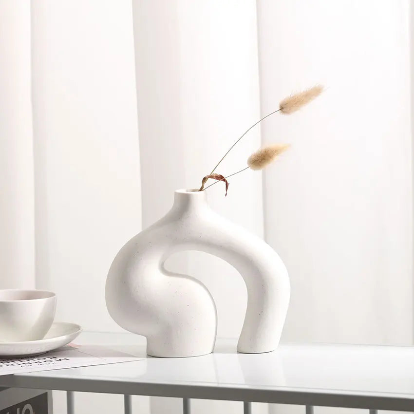 Abstract Hollow Ceramic Vase Decoration Accessories Office Desktop Room Decor Flower Vase for Decor